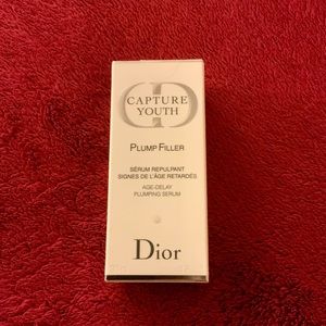 DIOR CAPTURE YOUTH PLUMP FILLER SERUM. BRAND NEW SEALED.💕💕💕